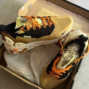Nike React Sertu 'THE10TH'  Mens 8.5 Womens 10 NWT in Box